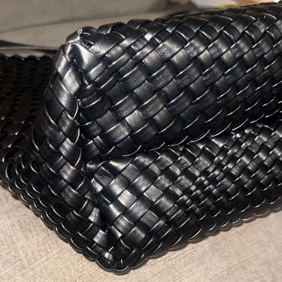 .
Antik craft
black woven leather tote hobo bag. - Picture 2 of 8